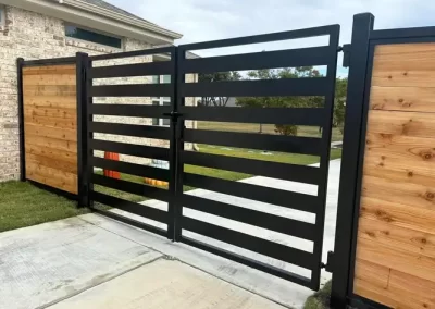 Fence Contractor (16)