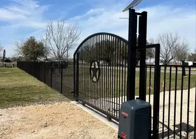 Fence Contractor (17)