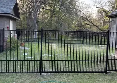 Fence Contractor (6)