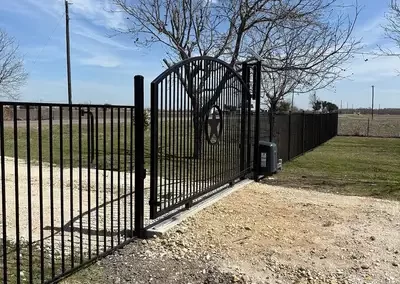 Fence Contractor (8)